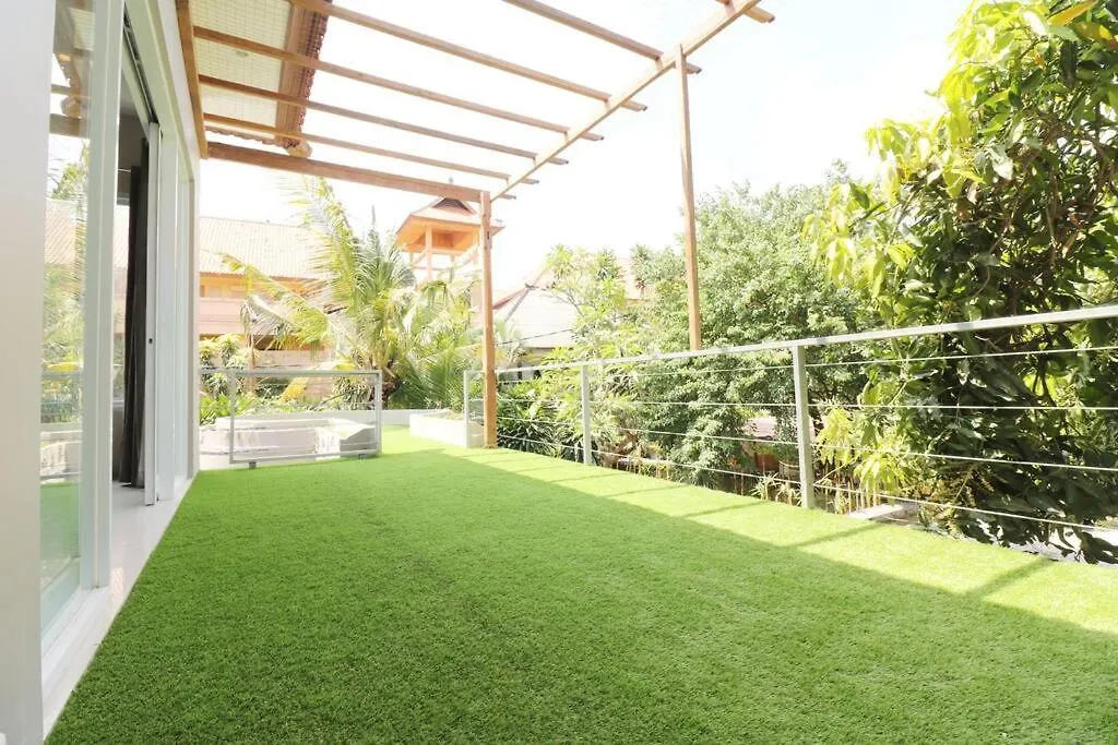 Villa Tepi Pantai Seminyak Indonesien
